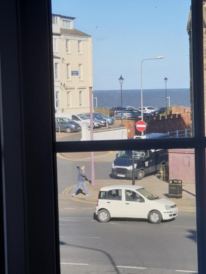 The Hut * Bridlington
