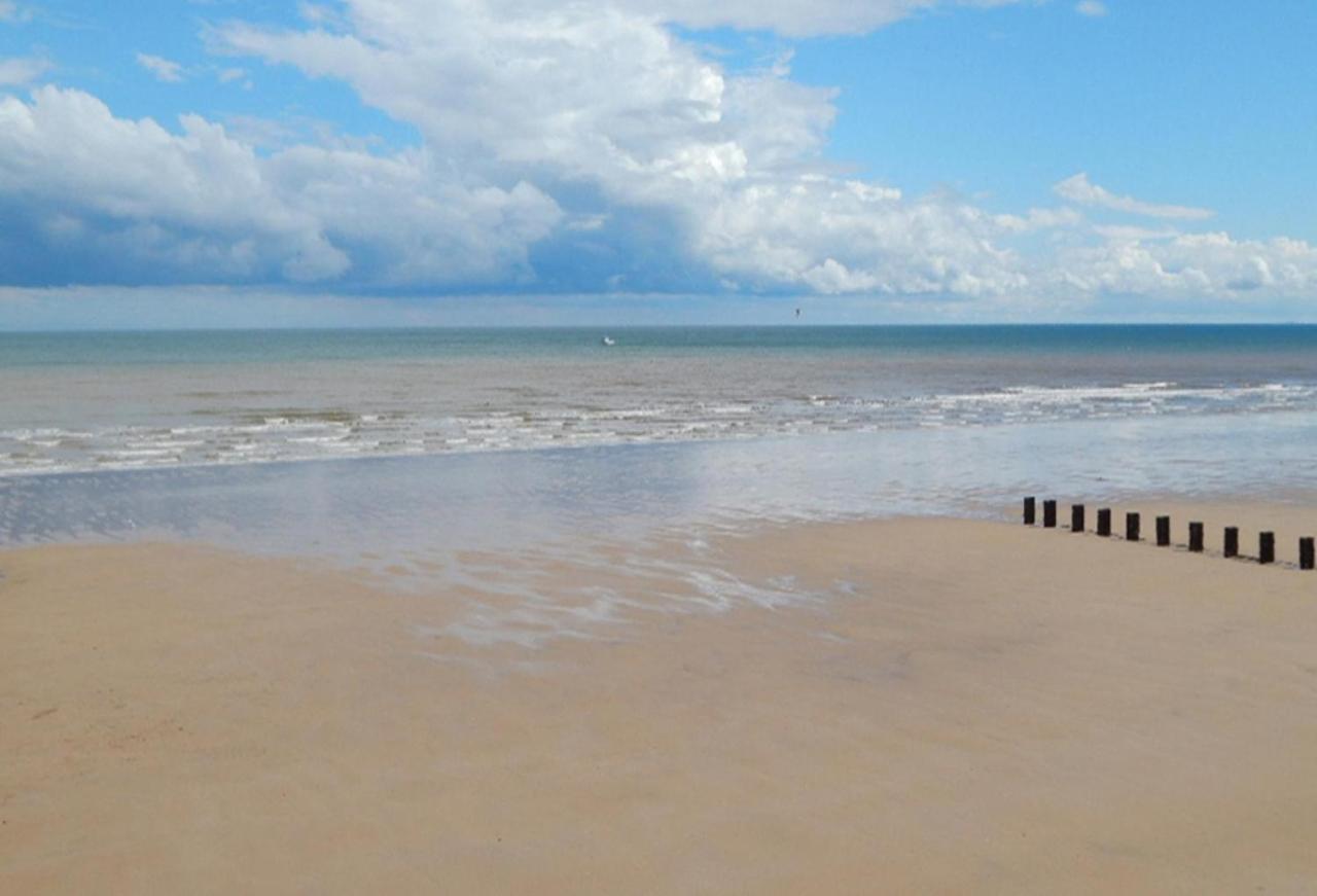 Holiday home The Hut Bridlington